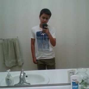 Meet your Posher, Javier